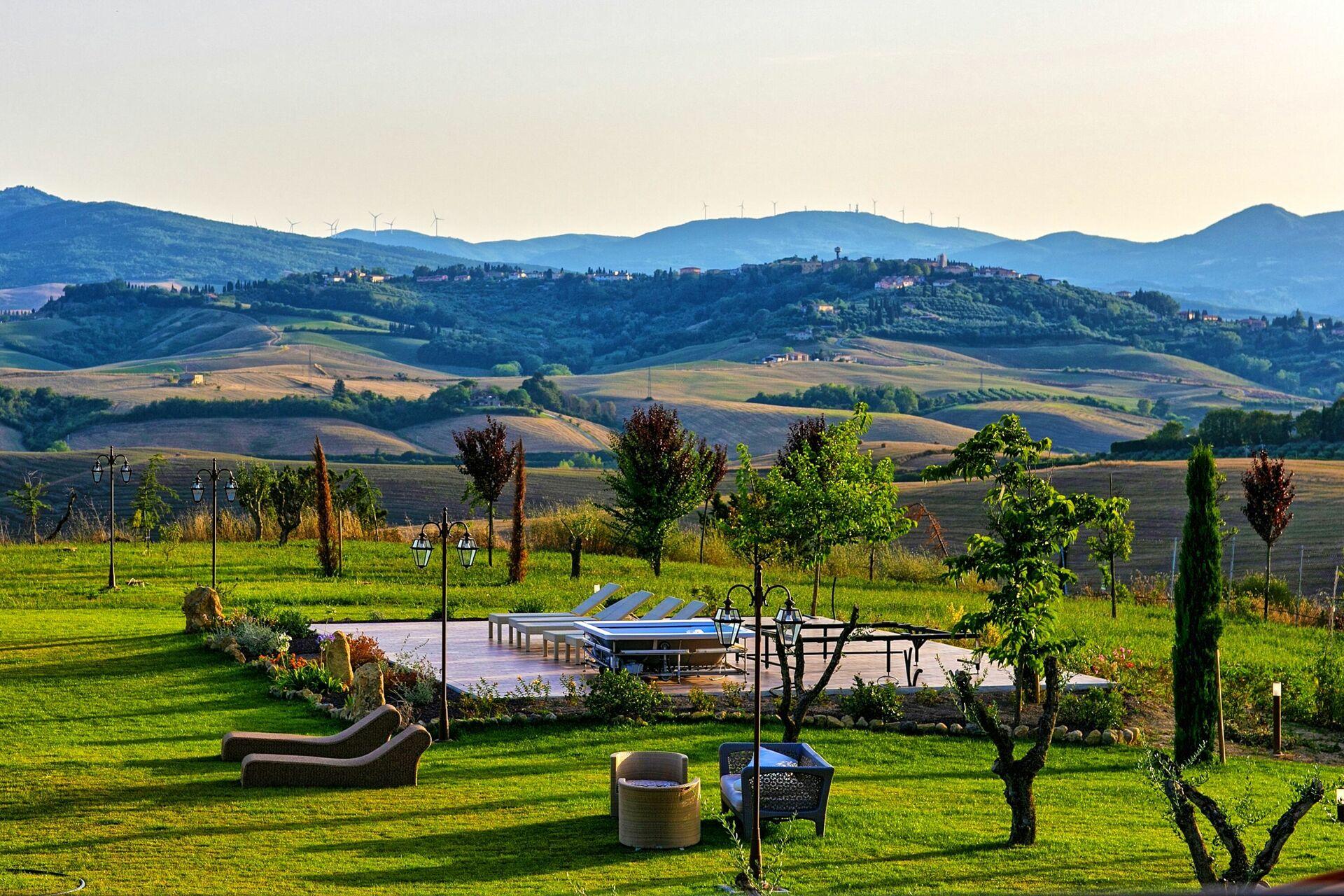 villas in tuscany