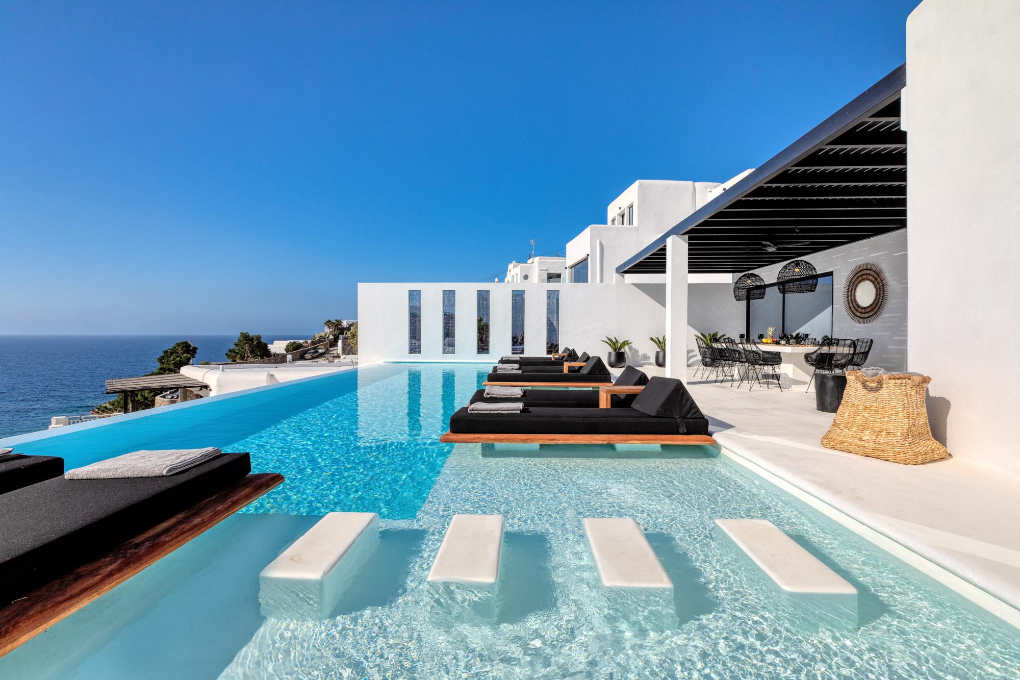 unique-Villa Psarou 2