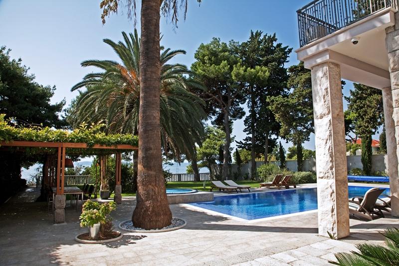 unique-Villa S
