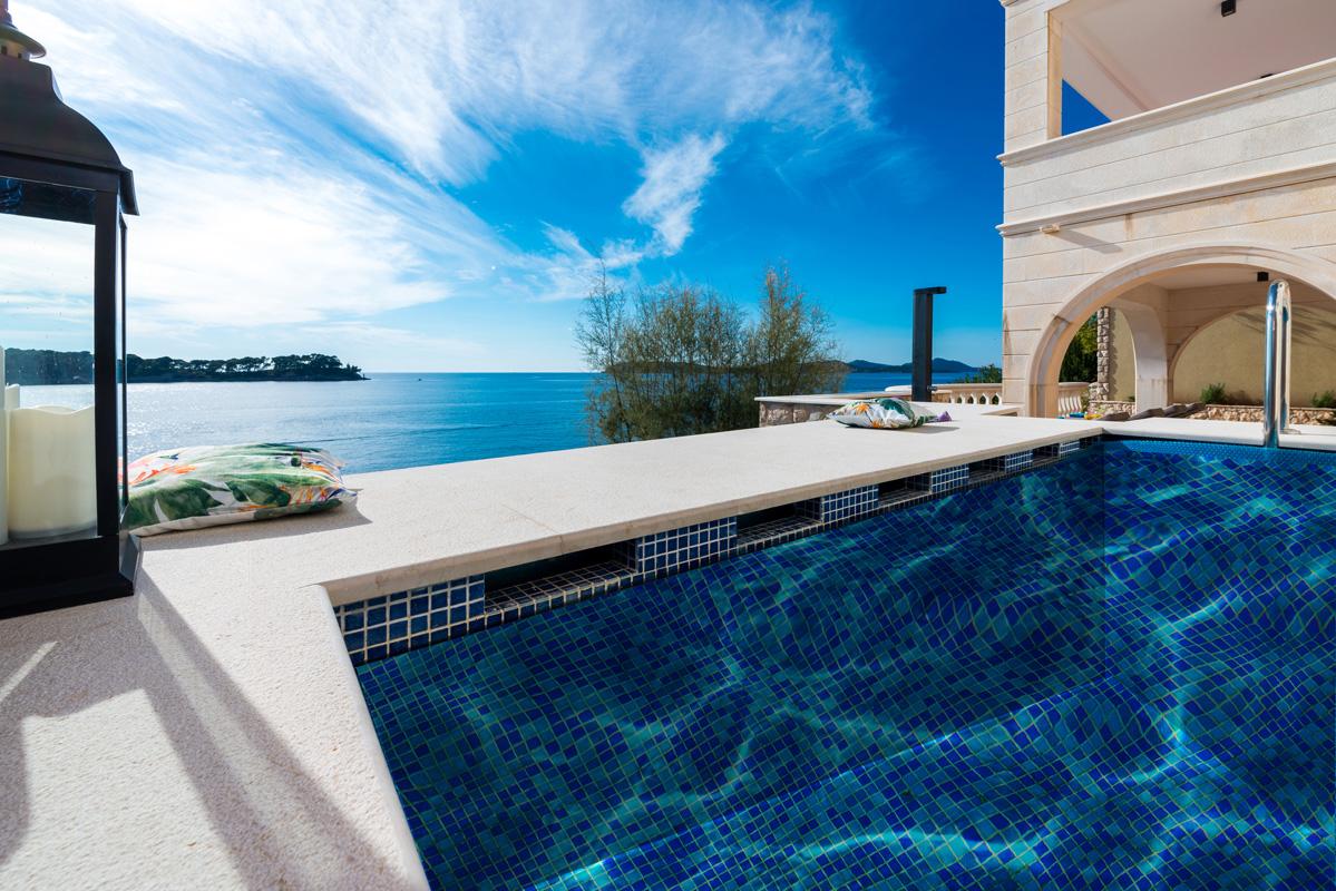 unique-Villa Allya