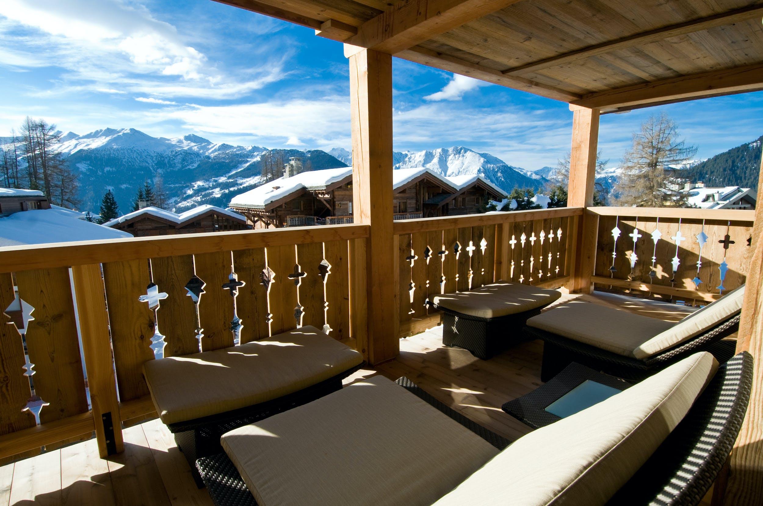 unique-Chalet Snowflake