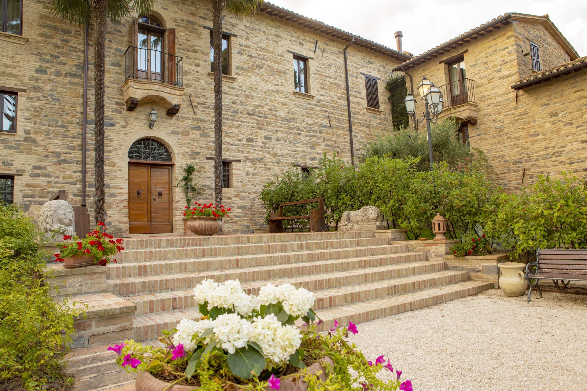 unique-Villa Taloni