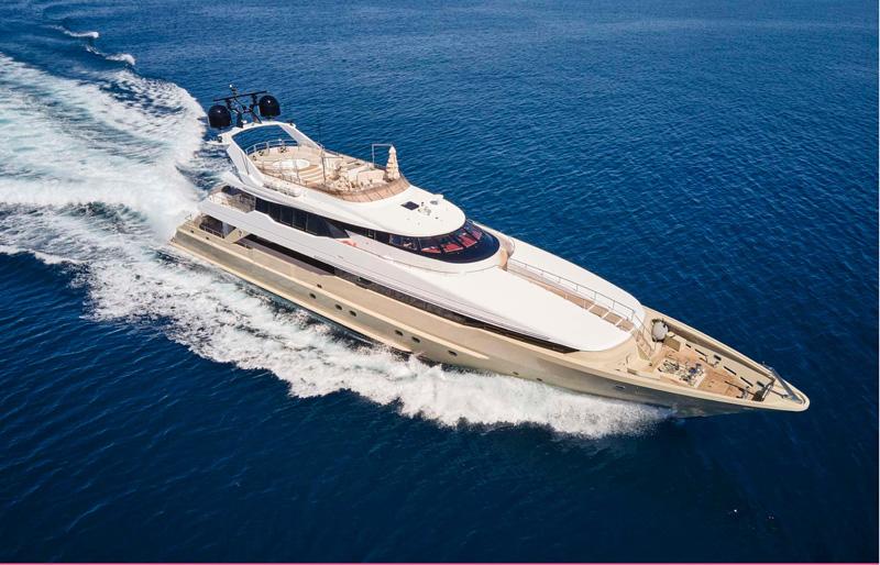 yacht