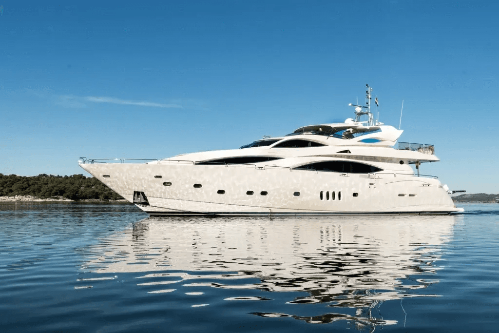 yacht