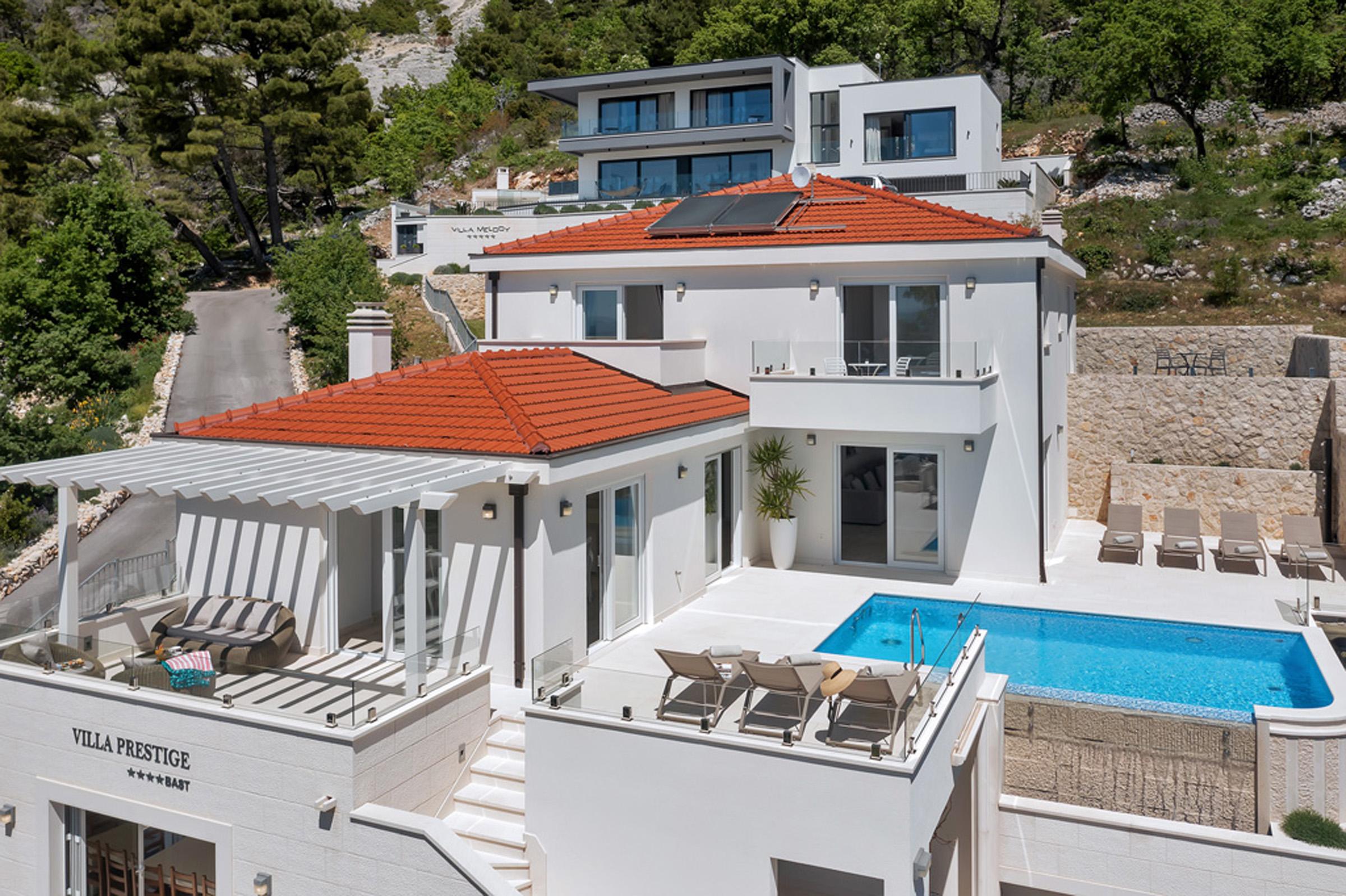 unique-Villa Tinna