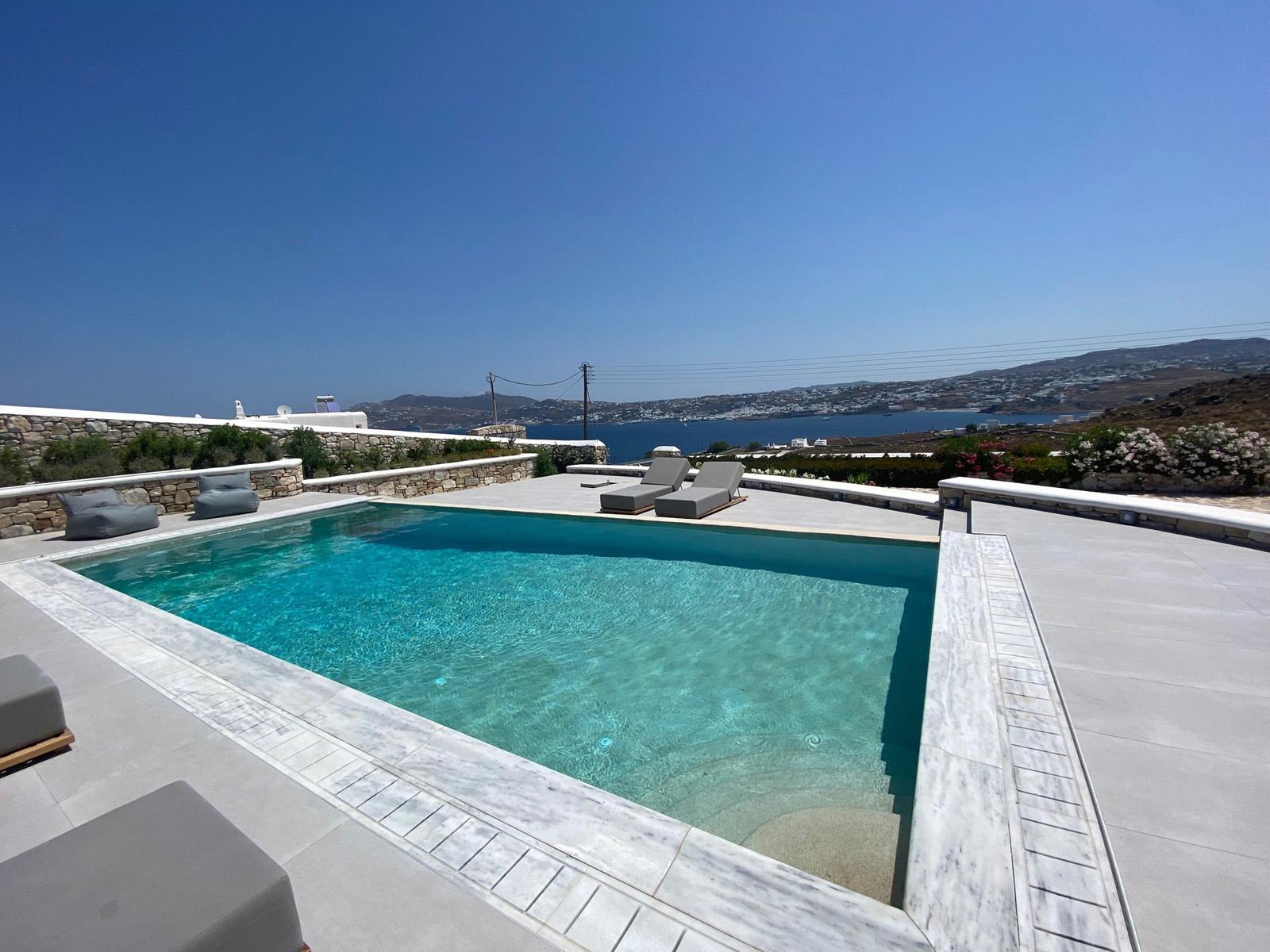 unique-Villa Demis