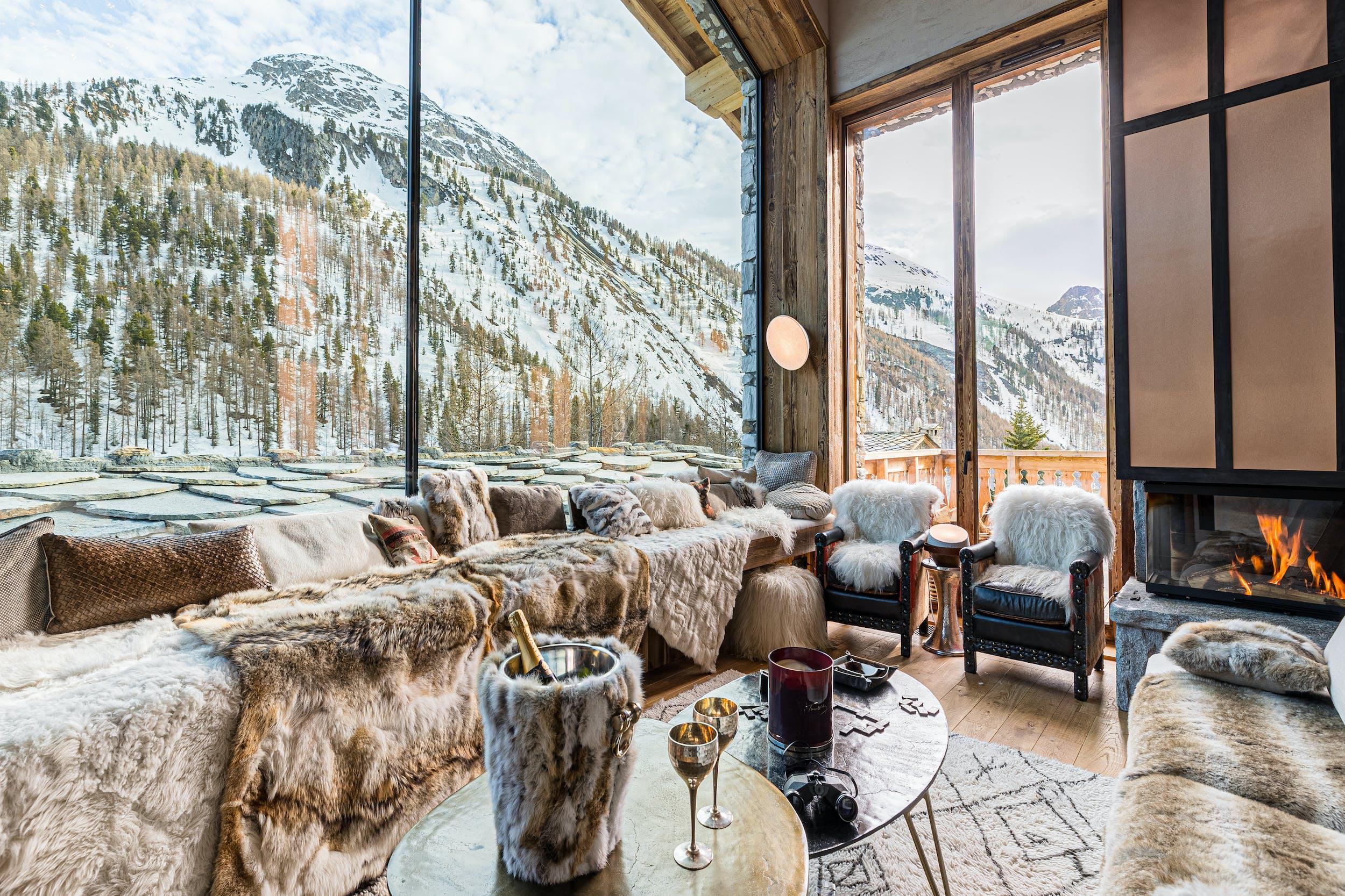 unique-Chalet Elan