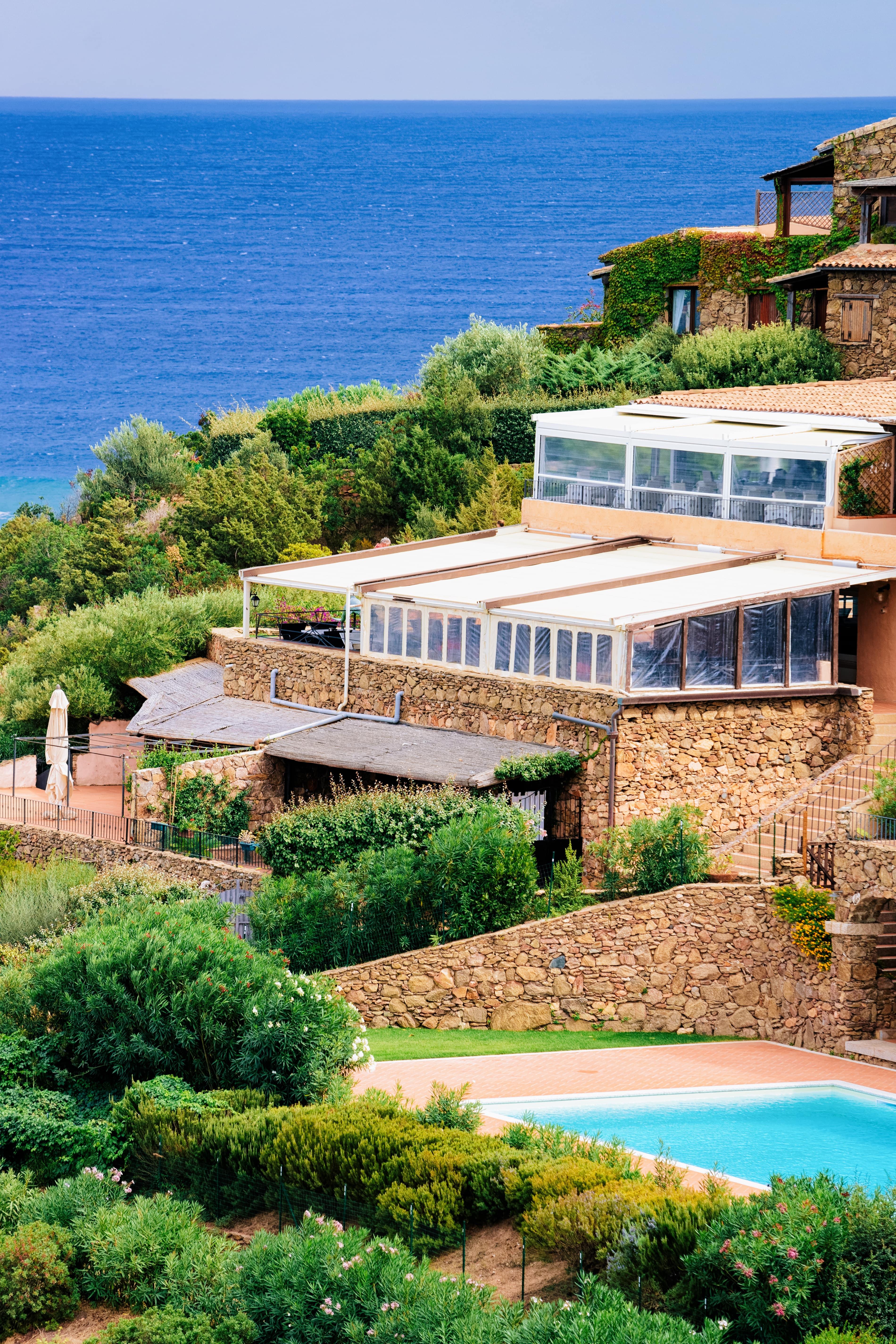 Off‐Season Villa Deals: How to Find Discounted Rates in Shoulder Months