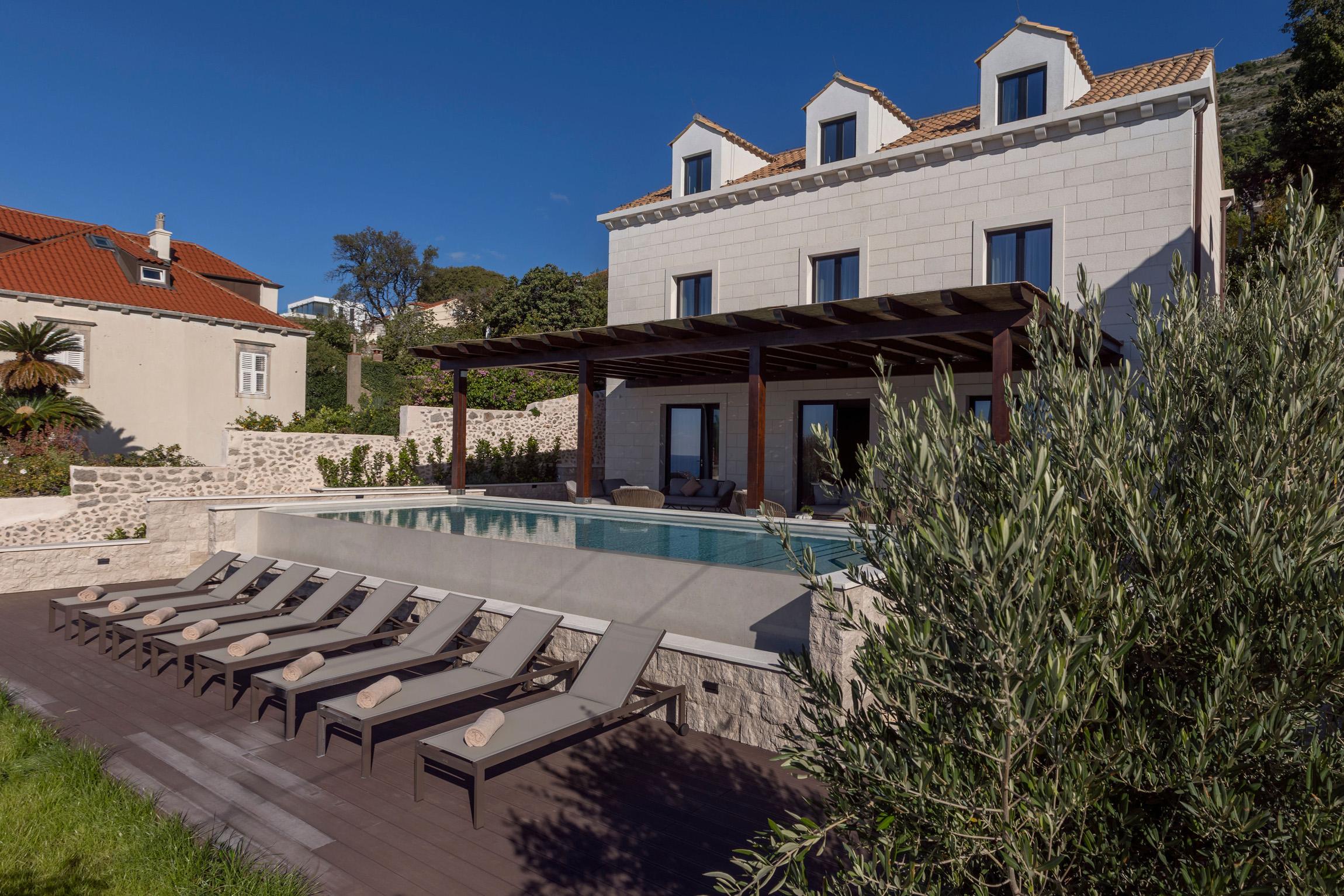 unique-villa-1