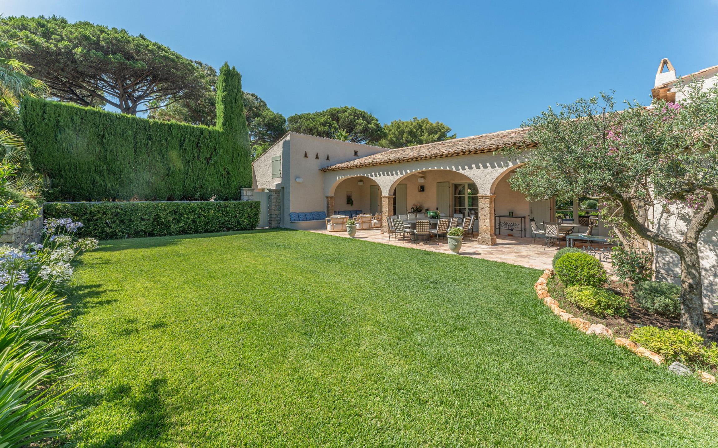 unique-villa-1