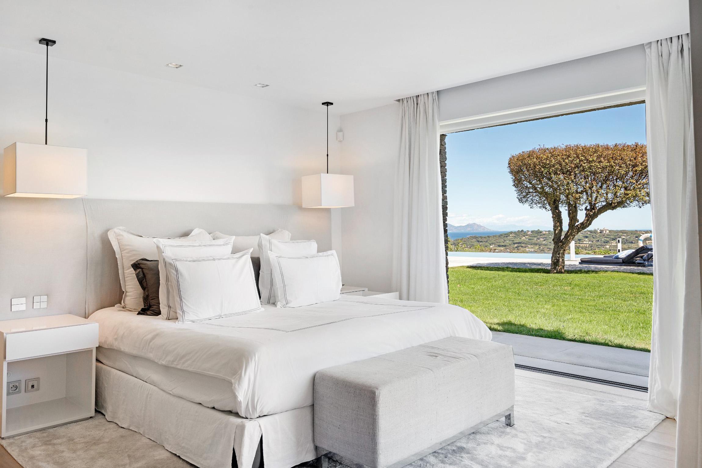 unique-villa-2