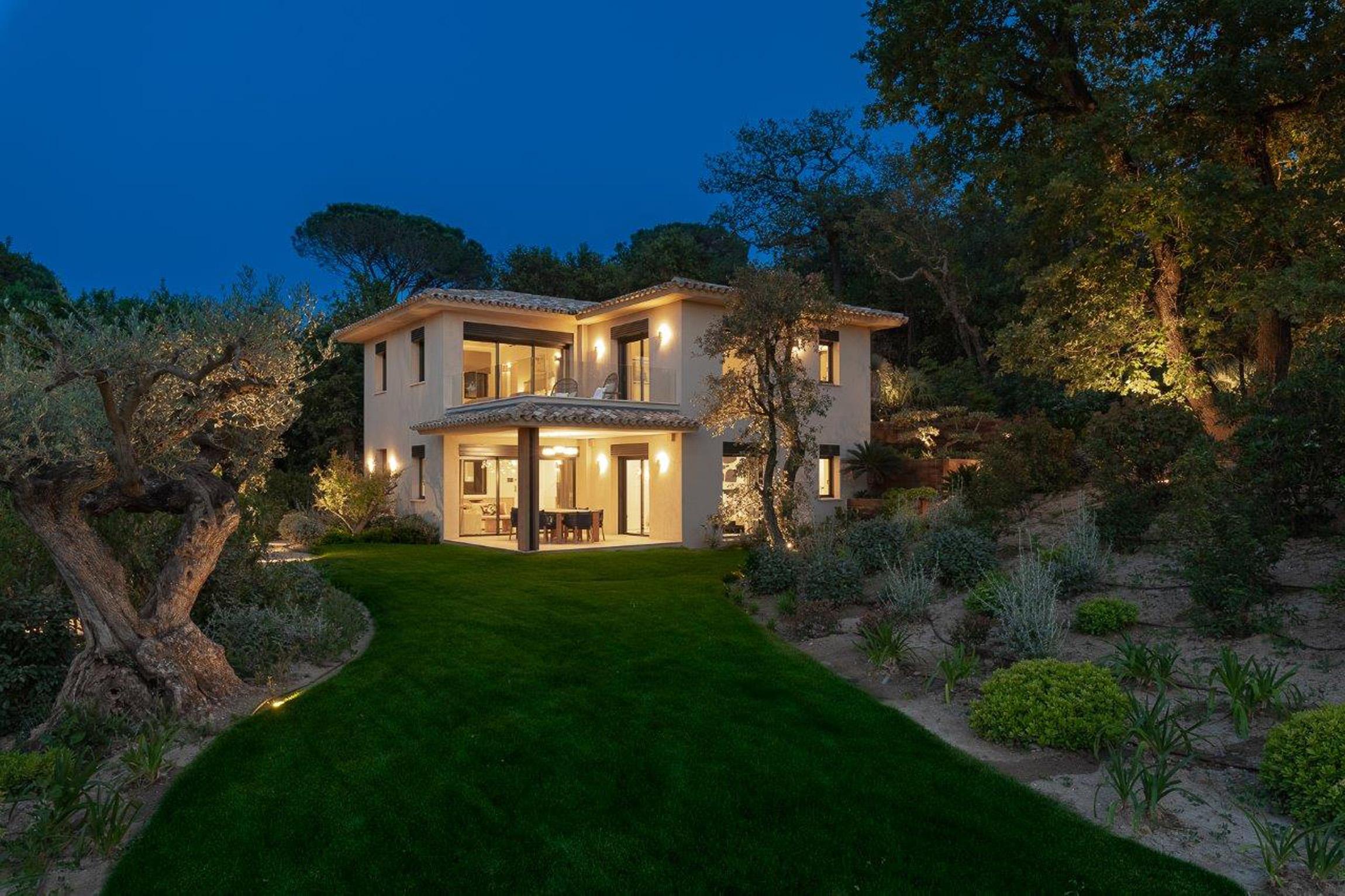 unique-villa-0