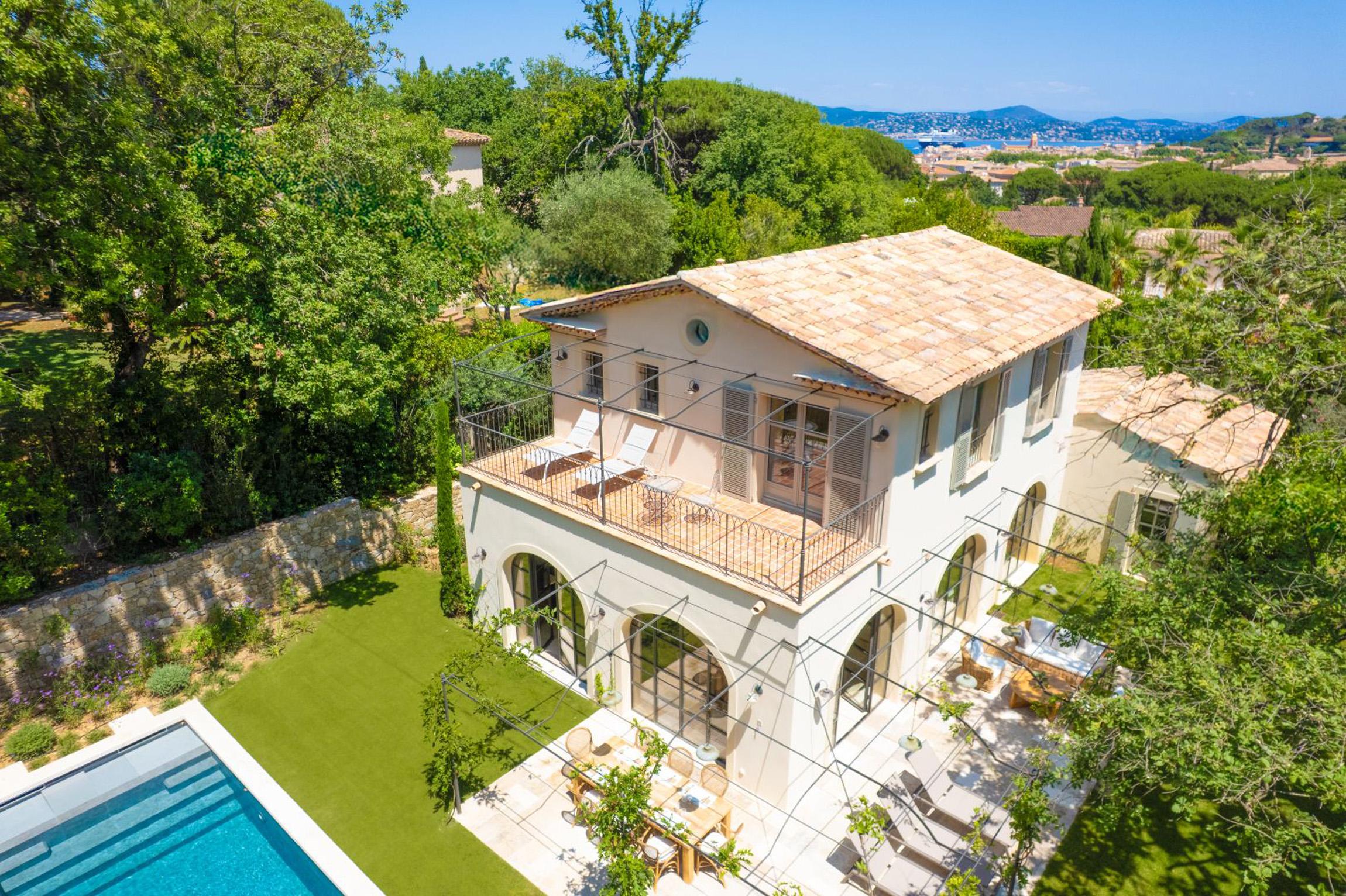 unique-villa-1