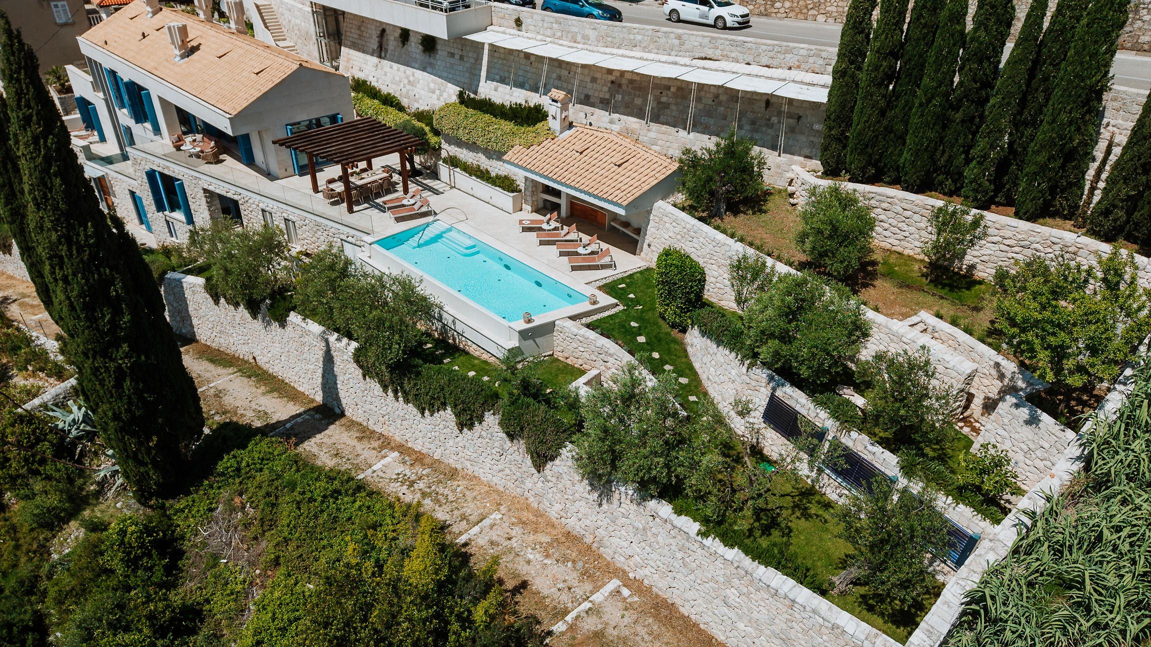 unique-villa-2