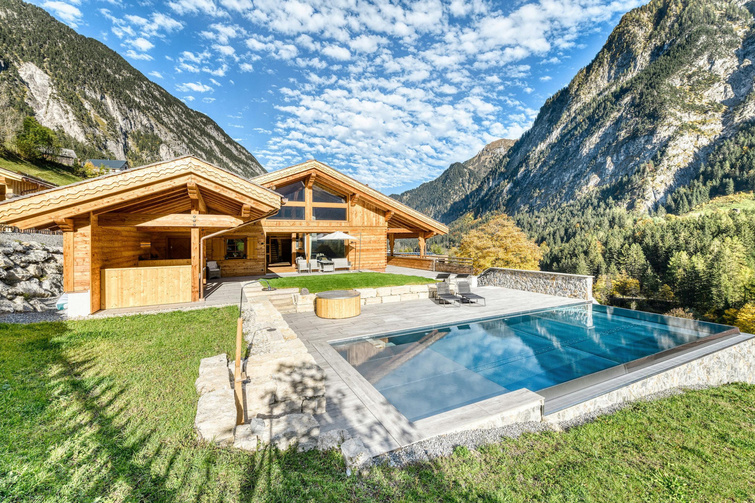 unique-villa-0